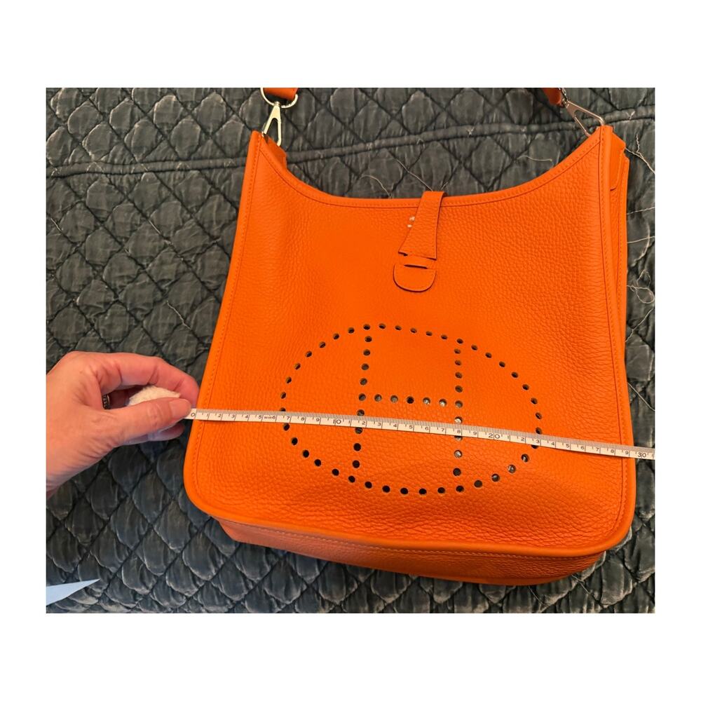 HERMES Orange Evelyne III 29 PM Crossbody Bag Purse Perforated H PHW Excellent - Picture 13 of 14